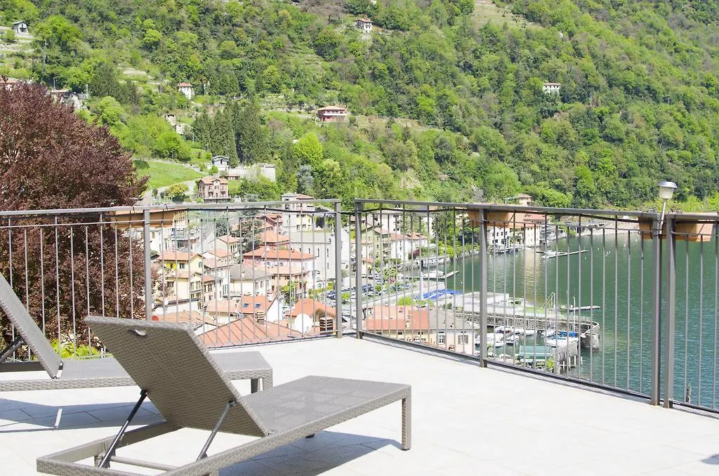 Apartment Silver Lake Residence Argegno Italy