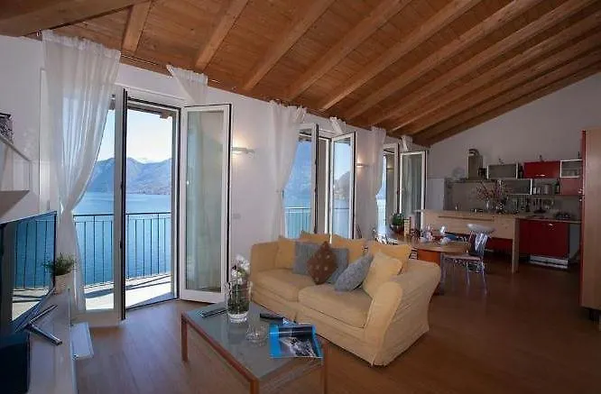 Silver Lake Residence Argegno 0*,