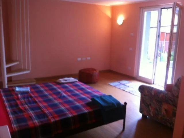 Apartment Silver Lake Residence Argegno Italy
